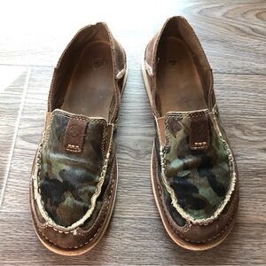 Ariat Cruiser Camo Calf Hair Suede Slip On Loafers Women’s Size 8.5B